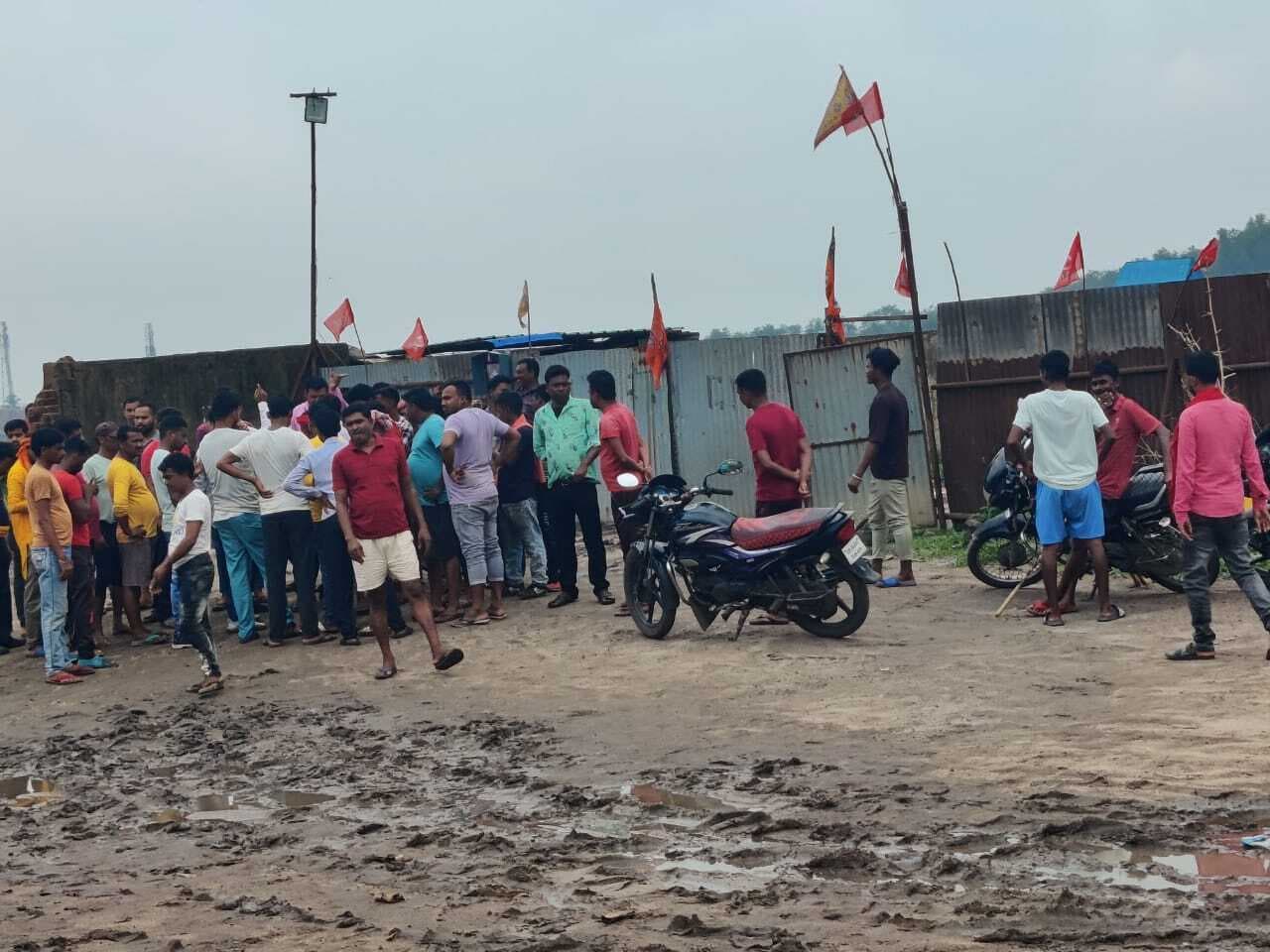 वर्चस्व को ले बीसीकेयू व एटक समर्थकों में धक्का-मुक्की