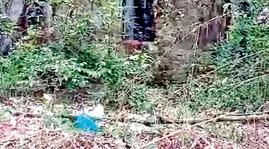 बनकाठी में सरकारी भूमि तृणमूल नेता के नाम