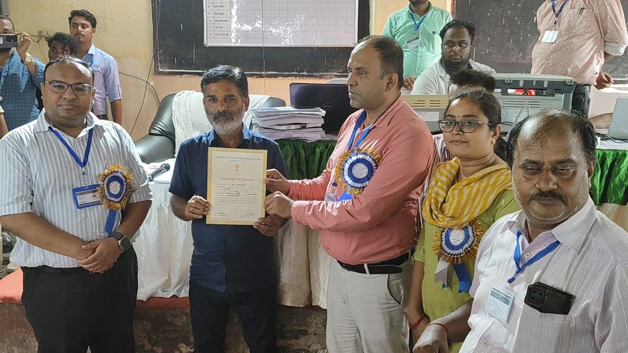 एकबार फिर कैंची की तेज धार के आगे चूक गया तीर