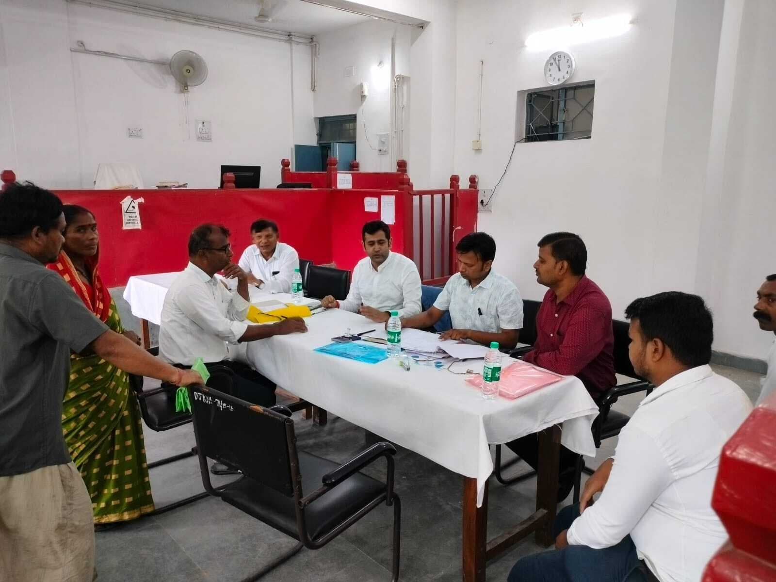 राष्ट्रीय लोक अदालत में 893 मामलों का आपसी सुलह से हुआ निष्पादन