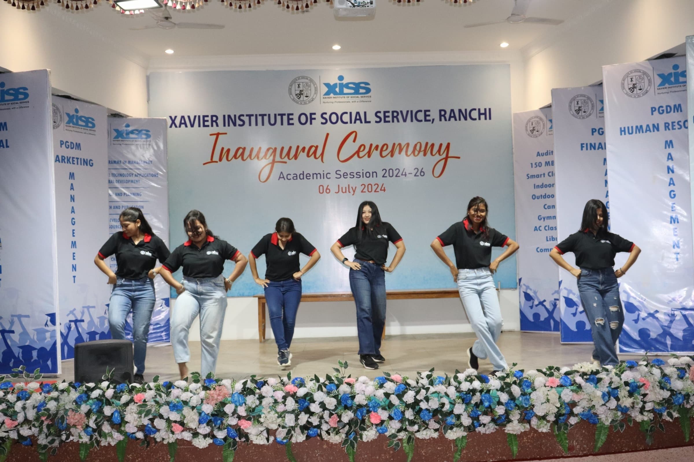 Ranchi News : सकारात्मक सोच के साथ आगे बढ़ें : डॉ जोसेफ