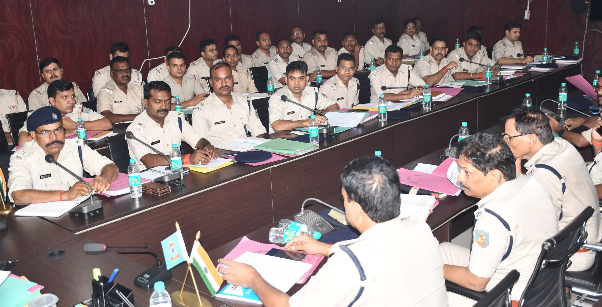 नये कानून लागू होने के बाद दर्ज मामलों की समीक्षा करें : एसपी