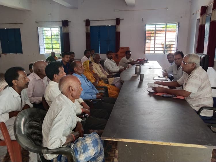 खतियानी भू-रैयत के उत्तराधिकारी के नाम रसीद कटवाने को लेकर कैंप