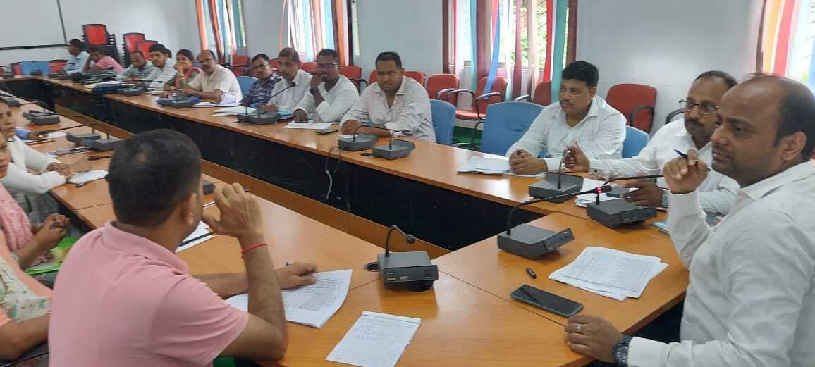 फाॅर्म 7 व 8 को लेकर सुस्ती दिखानेवाले 23 बीएलओ को शो-कॉज