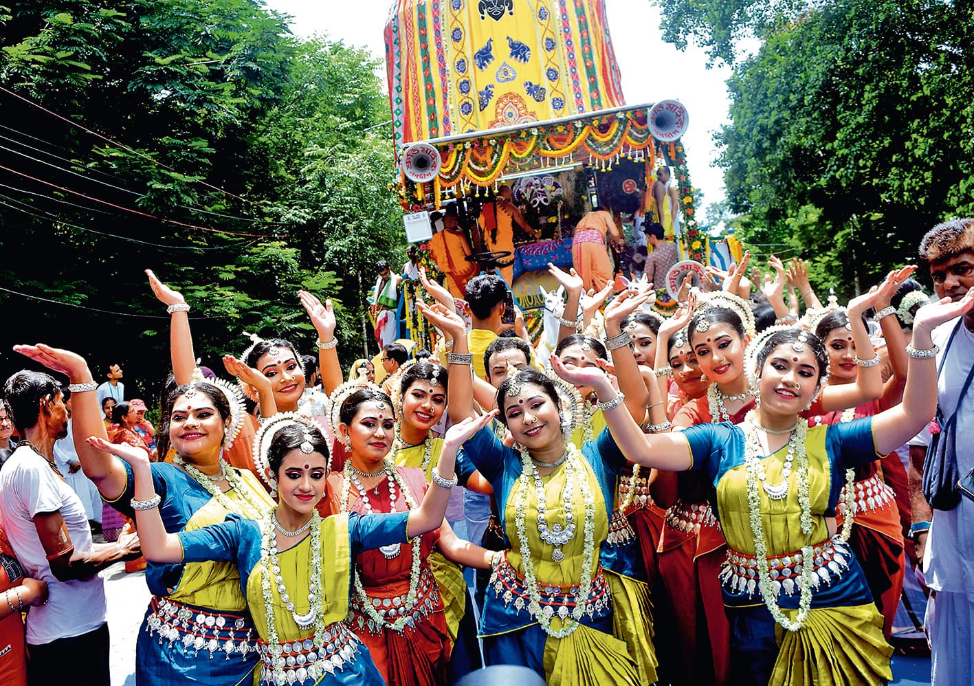 वापसी रथयात्रा के दौरान झूमे श्रद्धालु