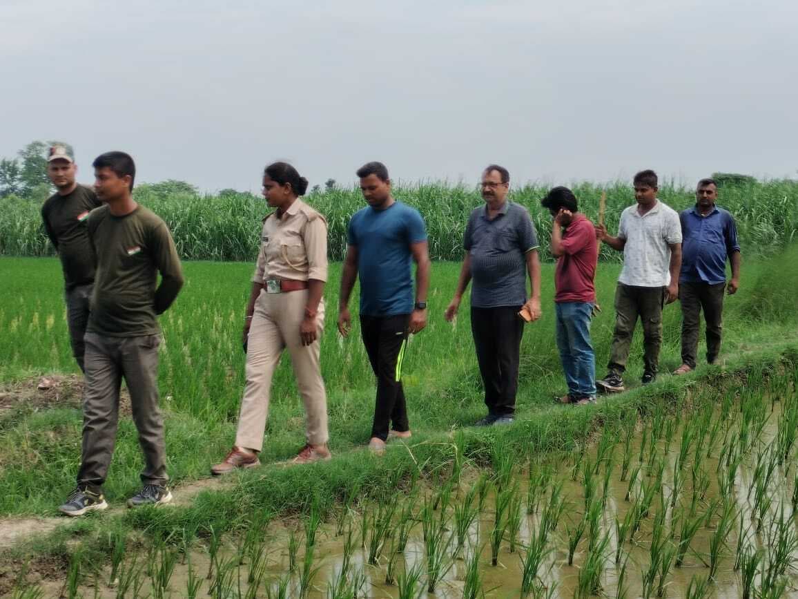 चौथे दिन भी बाघ को ले सजग रहे वन कर्मी, सरेह में निगरानी जारी