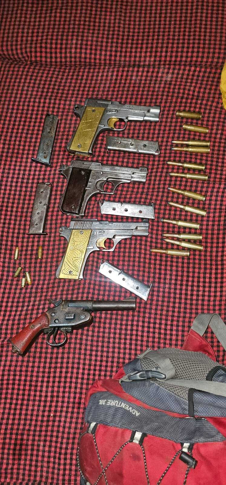 नौबतपुर के तीन अपराधी गिरफ्तार