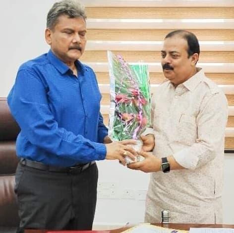 शिक्षा मंत्री से की निजी विद्यालयों को क्यूआर कोड शीघ्र निर्गत करने की मांग