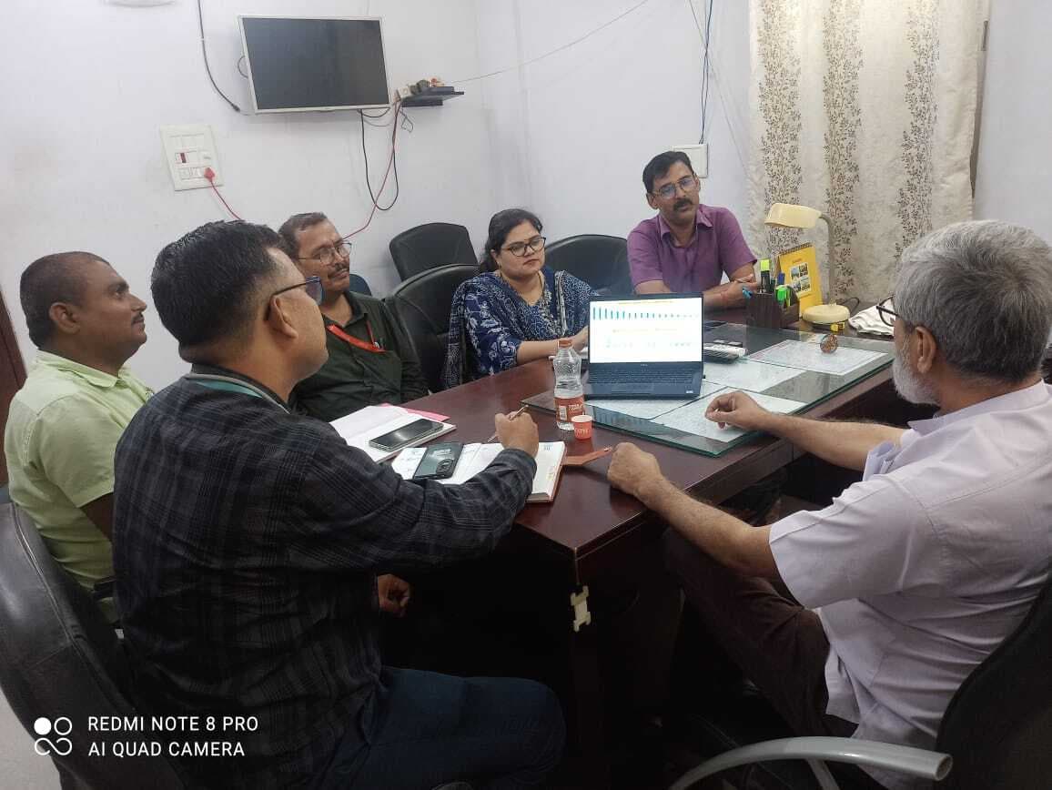 जिले के 8 हेल्थ एंड वेलनेस सेंटर की क्वालिटी एंड सर्विस बेहतर करने पर जोर