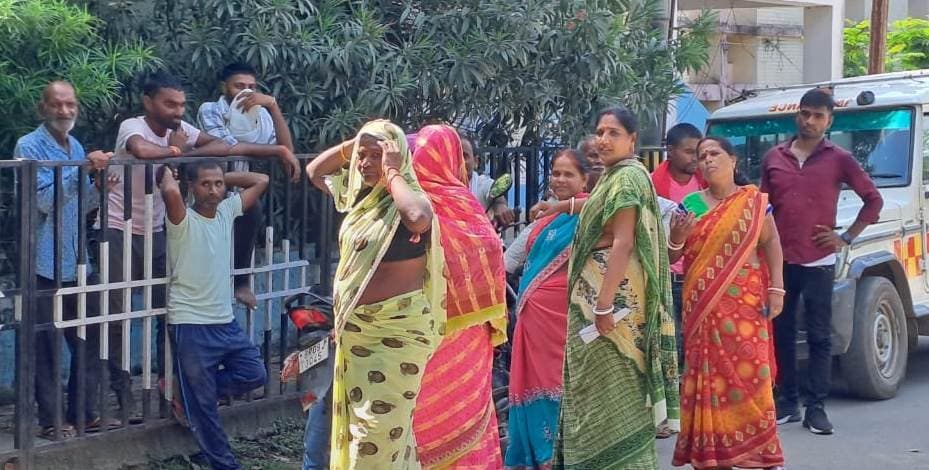 फरदा के युवक की हत्या कर अपराधियों ने शव को एनएच-333 बी नंदलालपुर के पास फेंका