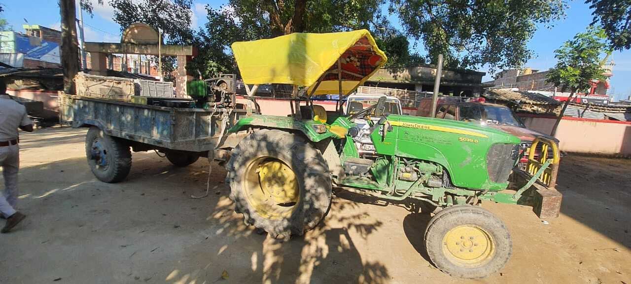 मुहर्रम मेला तजिया जुलूस में बज रहे डीजे को पुलिस ने किया जब्त