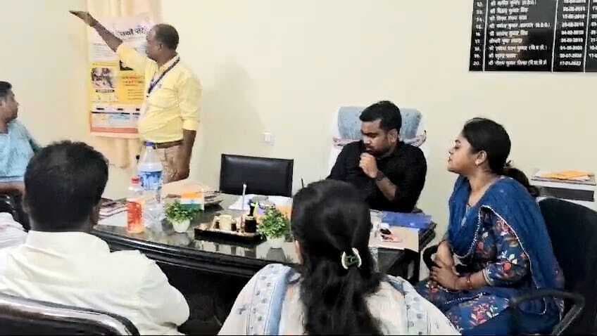 फाइलेरिया उन्मूलन कार्यक्रम को लेकर पदाधिकारी व प्रतिनिधियों के साथ बैठक संपन्न