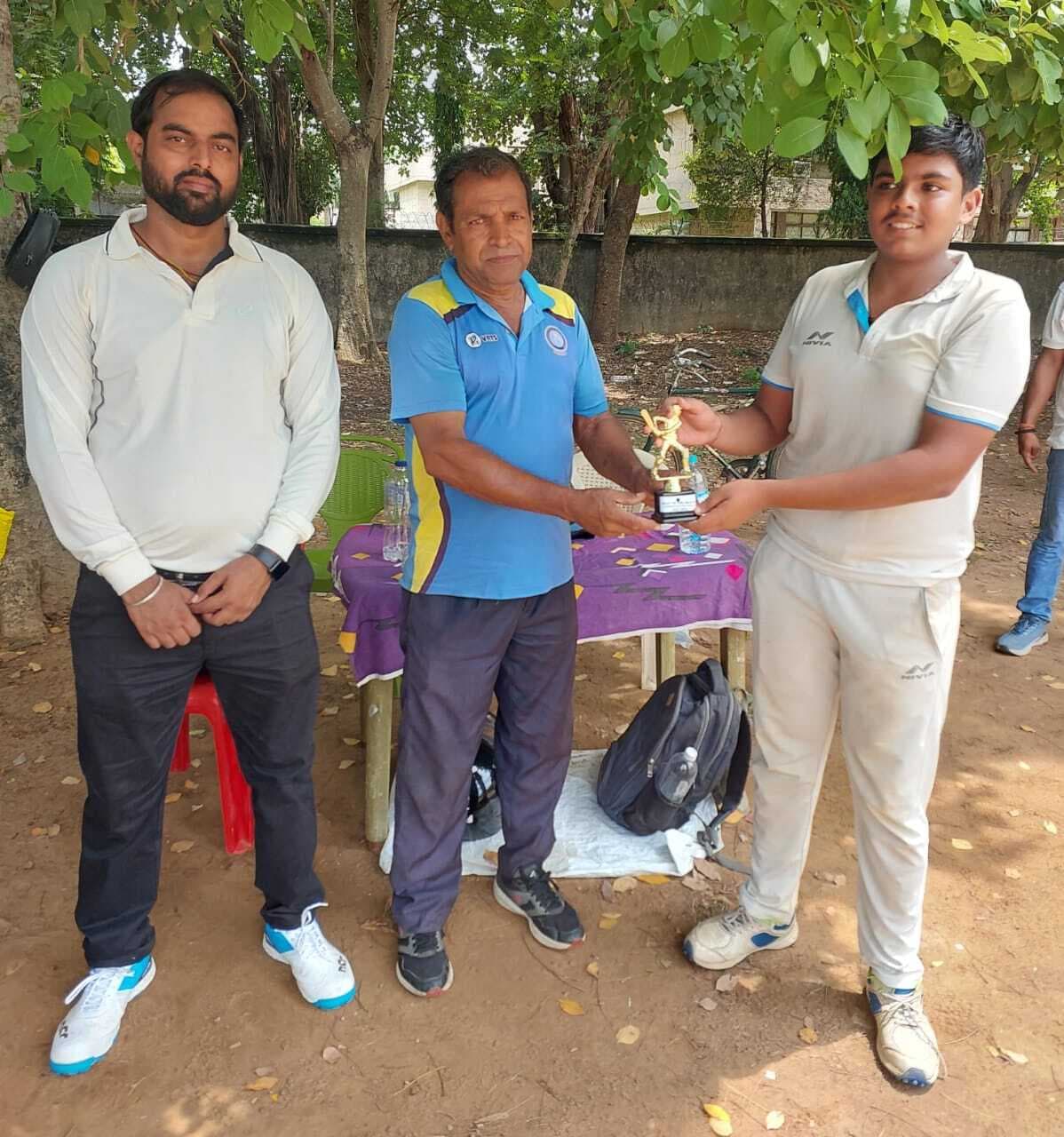 नरभेराम ने सेंट मेरीज इंग्लिश को नौ विकेट से हराया