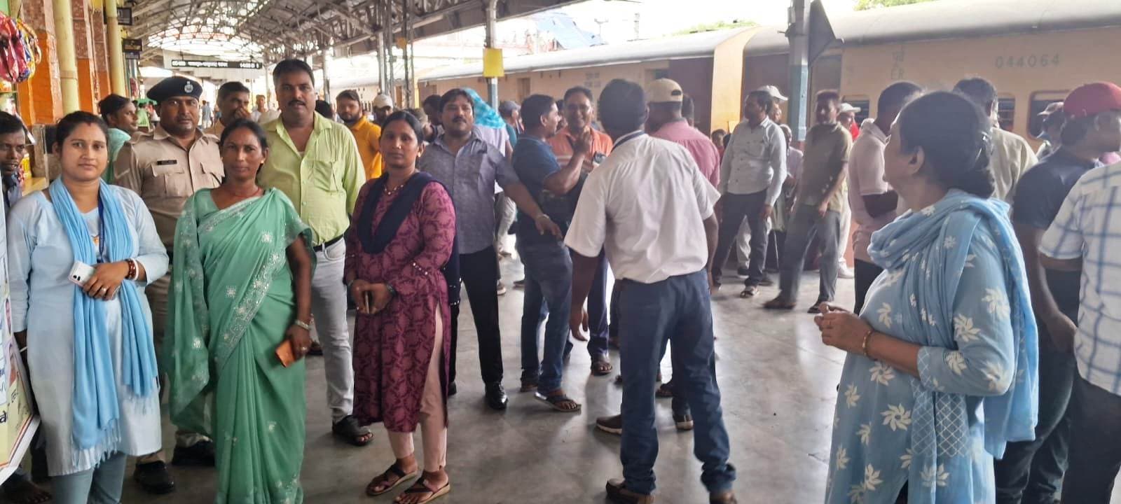 जमालपुर के विभिन्न स्टेशनों पर सीसीटीवी कैमरा लगाने को लेकर एसआरपी ने लिखा पत्र