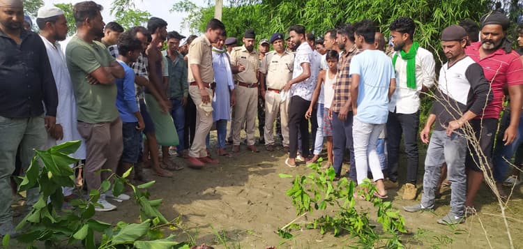 युवक की चाकू गोदकर हत्या