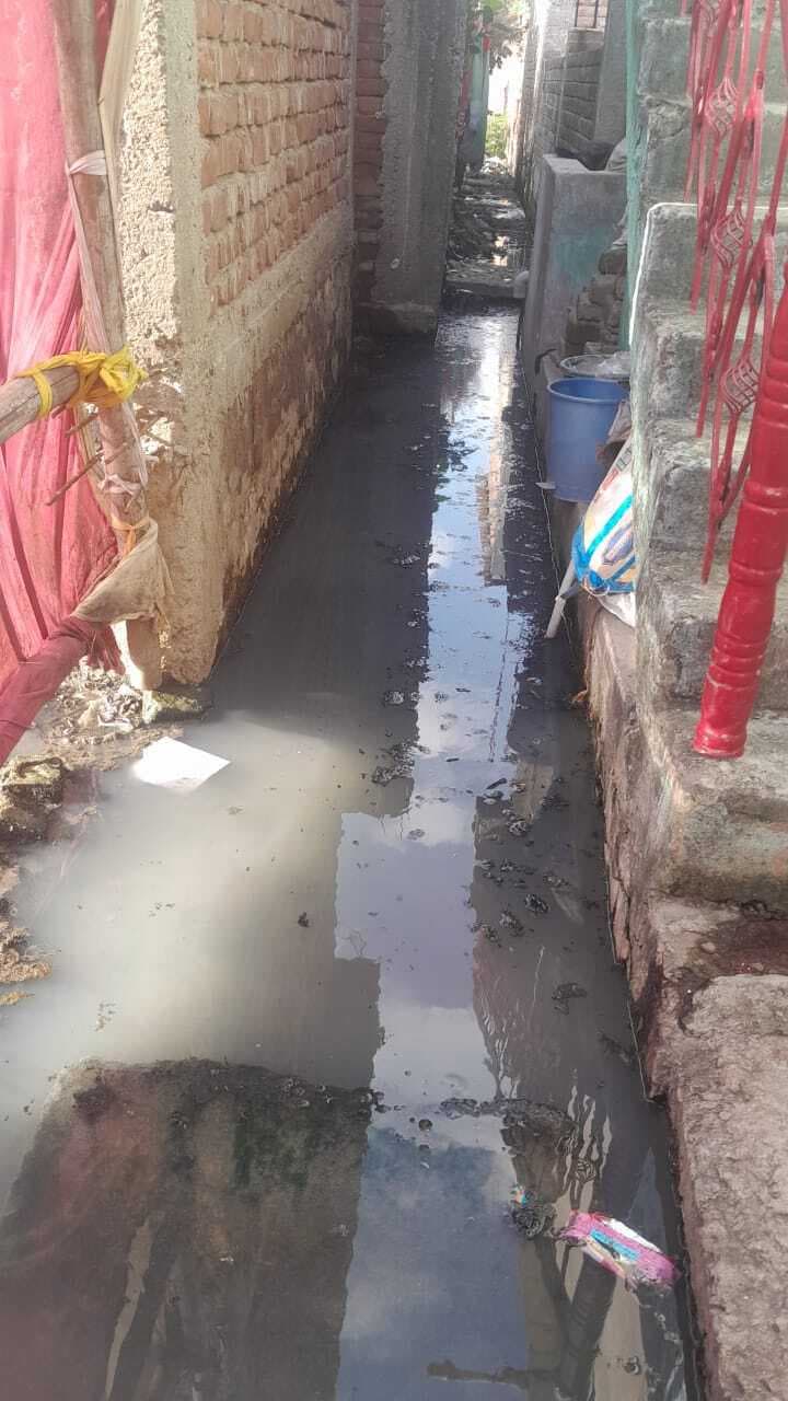 नारकीय जीवन जीने को विवश हैं पतसंडा पंचायत के वार्ड-11 के लोग