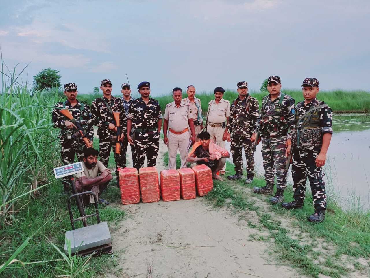 78 किलोग्राम गांजा के साथ दो तस्कर गिरफ्तार