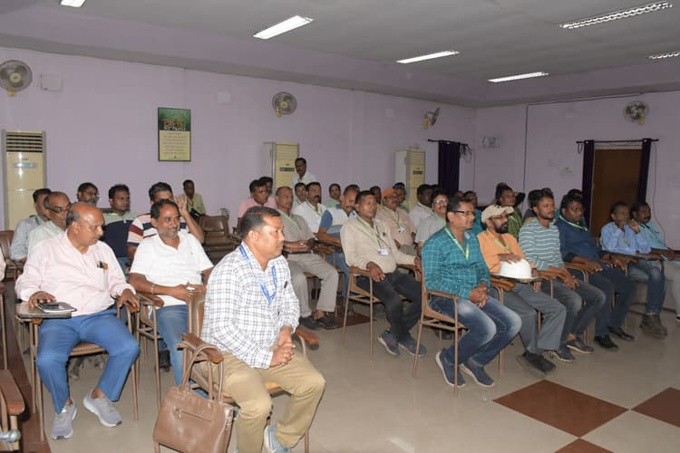 आरएसपी ने किया प्रशिक्षित, घर-घर जाकर मच्छरों के संभावित प्रजनन स्थलों को नष्ट करेंगे स्वेच्छाकर्मी