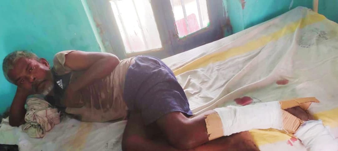 ऑटो पलटने से दो महिला समेत तीन घायल, एक रेफर