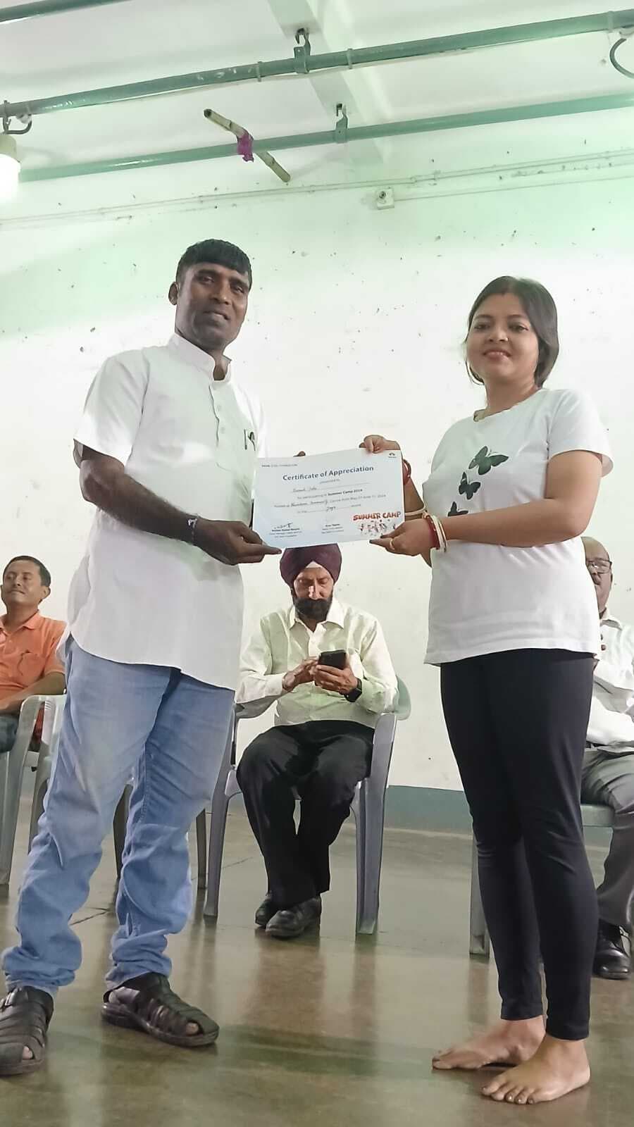 कराटे व योग के बच्चे सम्मानित