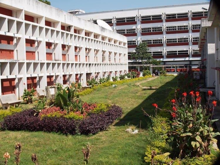 city news : रिम्स के सत्र 2023 का क्लास व हॉस्टल अटेंडेंस रजिस्टर सीबीआइ ने किया जब्त