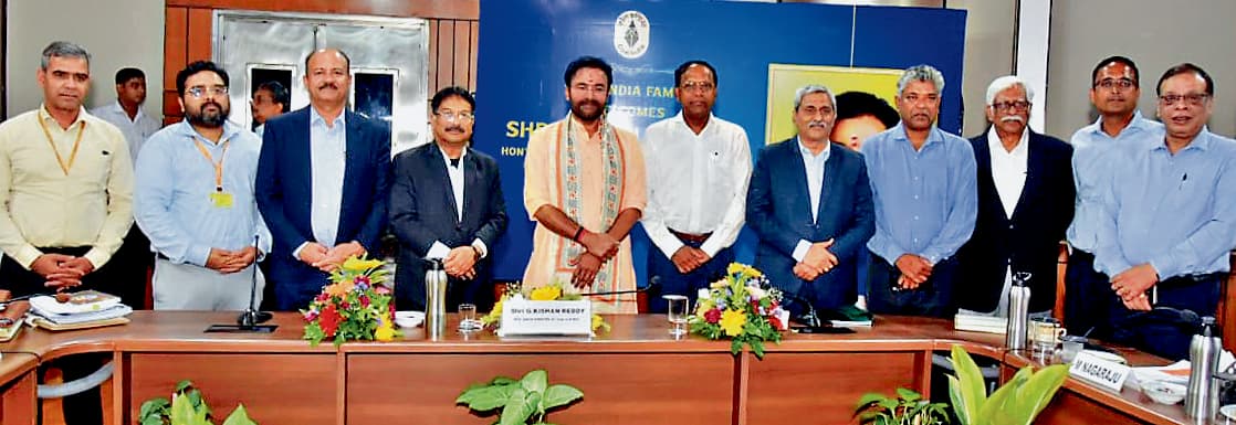 केंद्रीय कोयला मंत्री ने की झरिया मास्टर प्लान की प्रगति की समीक्षा