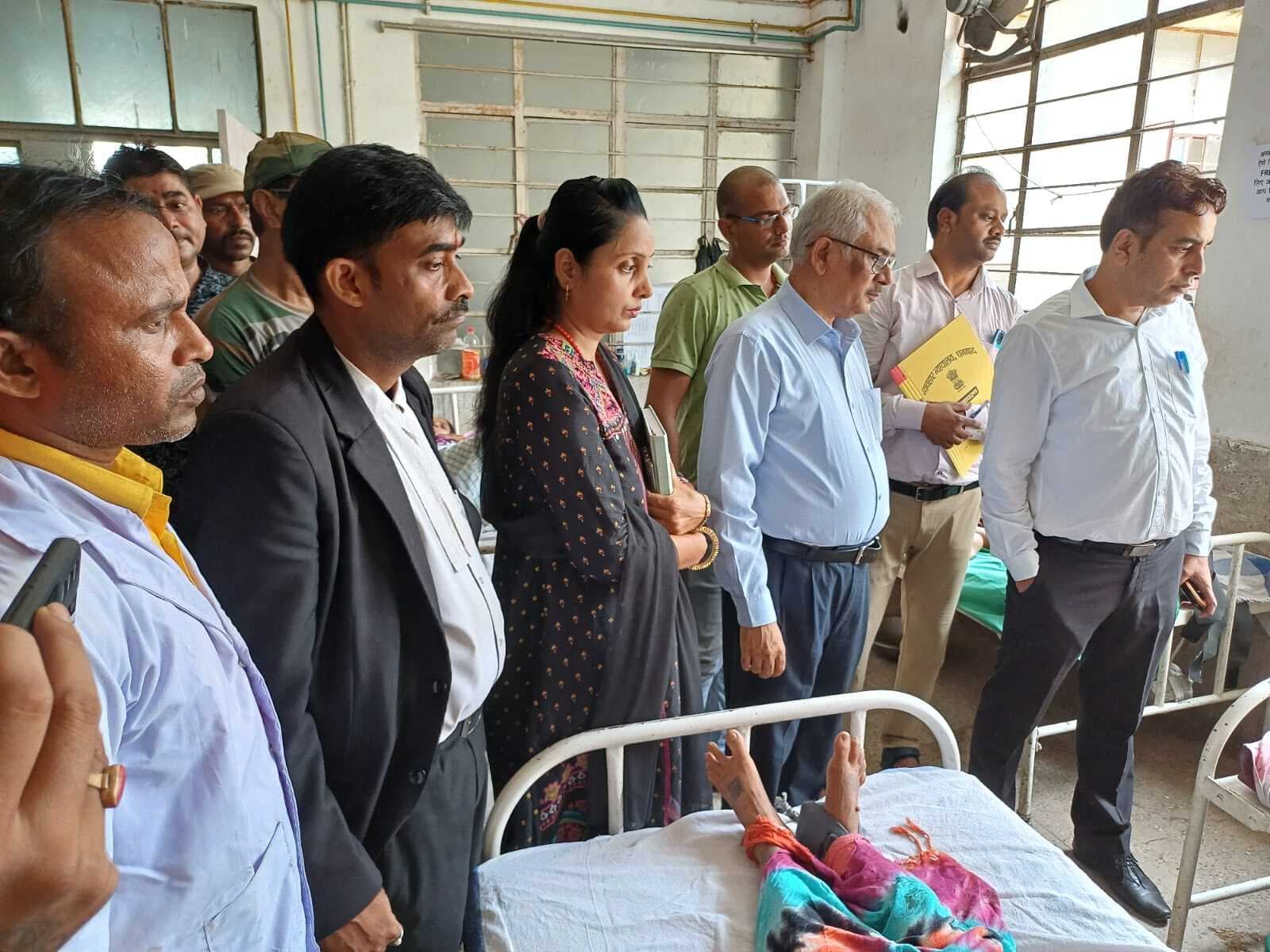 डालसा करायेगा वृद्ध महिला सावित्री देवी का इलाज