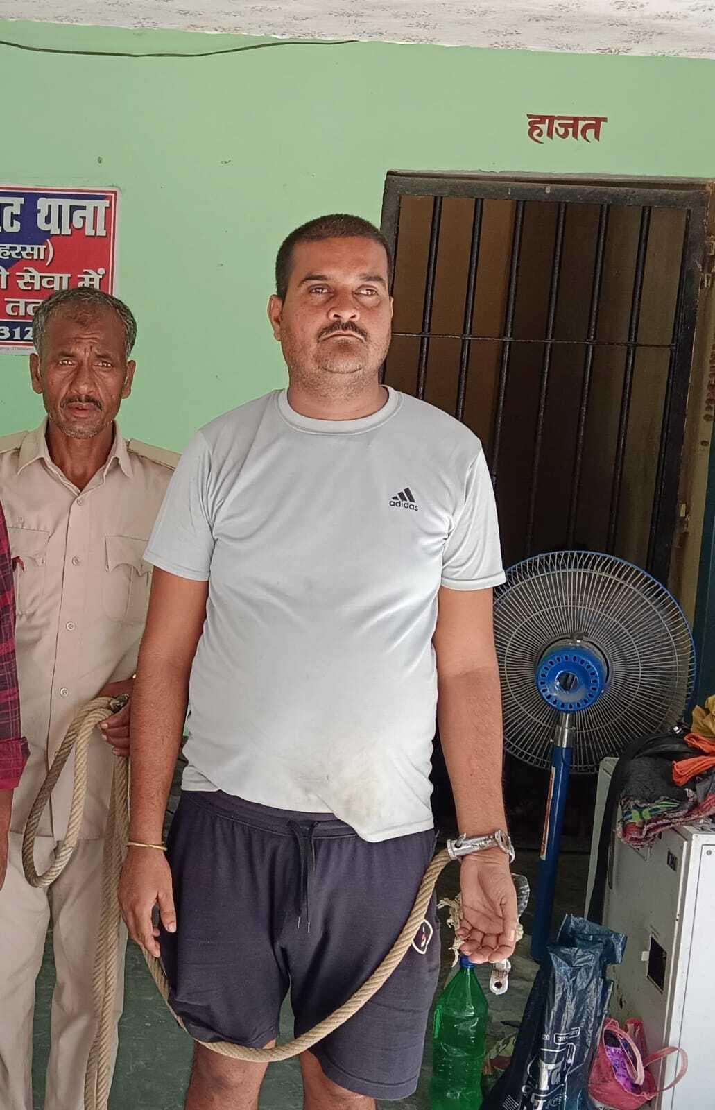 15.5 लीटर देसी चुलाई शराब के साथ युवक गिरफ्तार