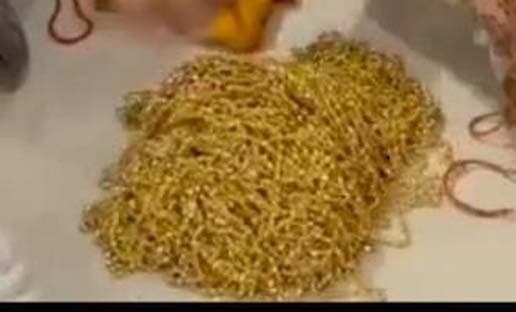 दुकानदार को नकली सोना बेचकर ठगी का प्रयास करने वाले तीन आरोपित गिरफ्तार, नकली आभूषण जब्त