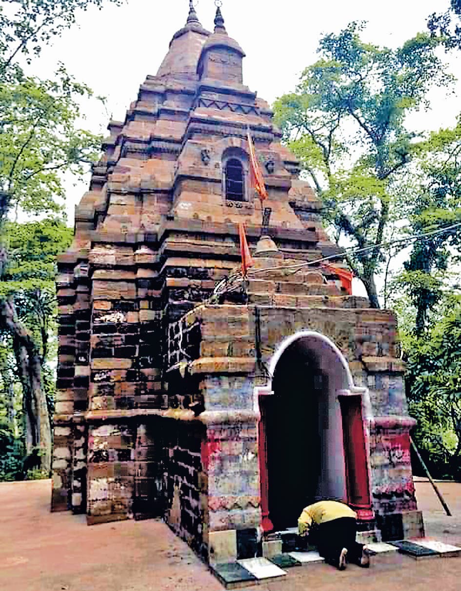 बीमारी से छुटकारा पाने के लिए बनाया मंदिर