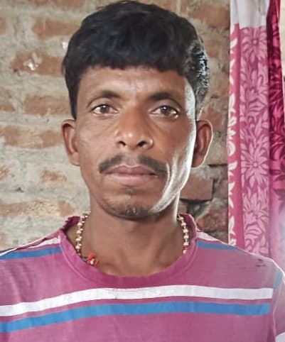 एनएच 57 के पश्चिमी लेन पर सड़क किनारे बैठे व्यक्ति को वाहन ने रौंदा, मौत