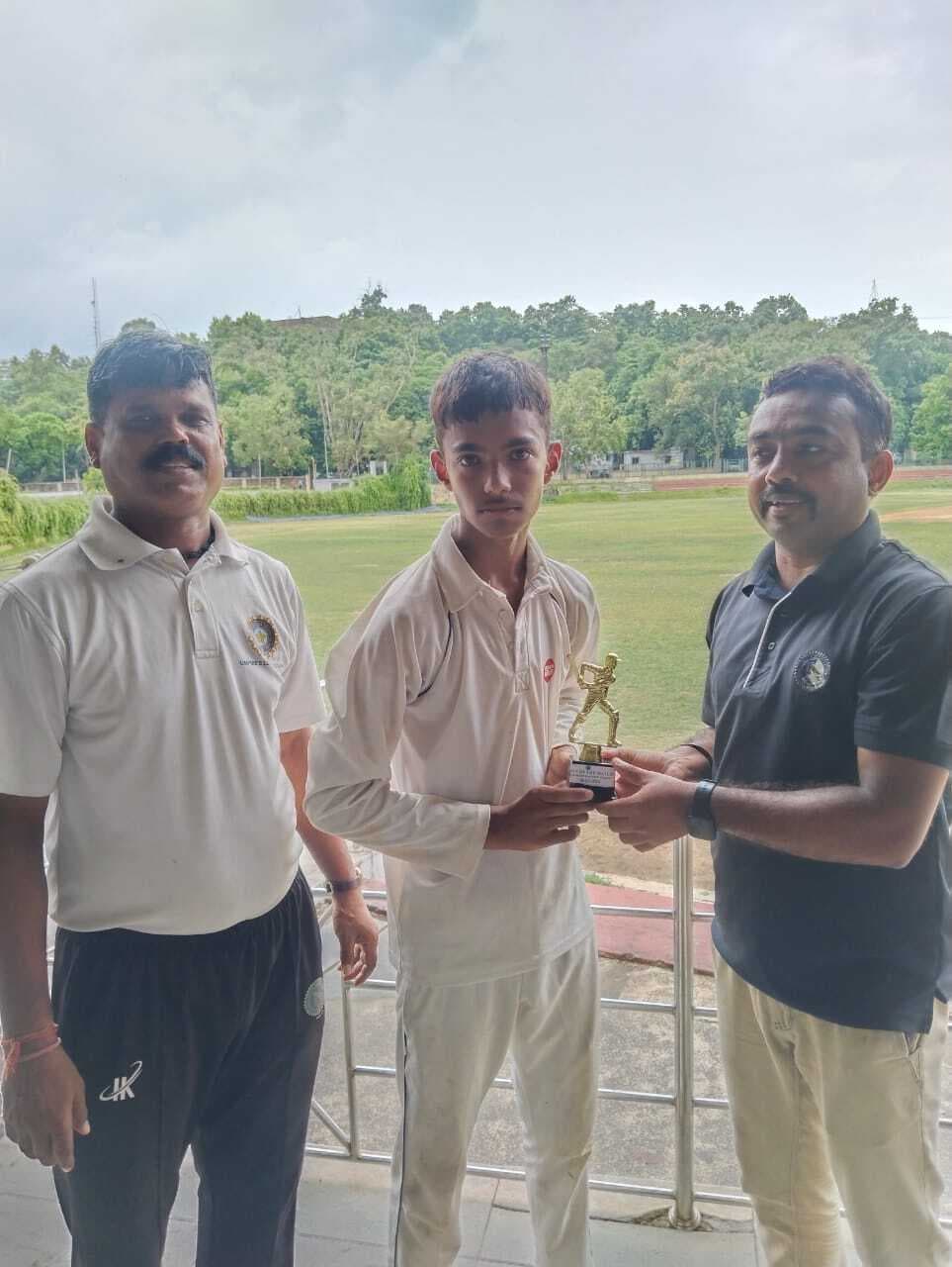 जुस्को स्कूल को हराकर डीएवी बिष्टुपुर फाइनल में