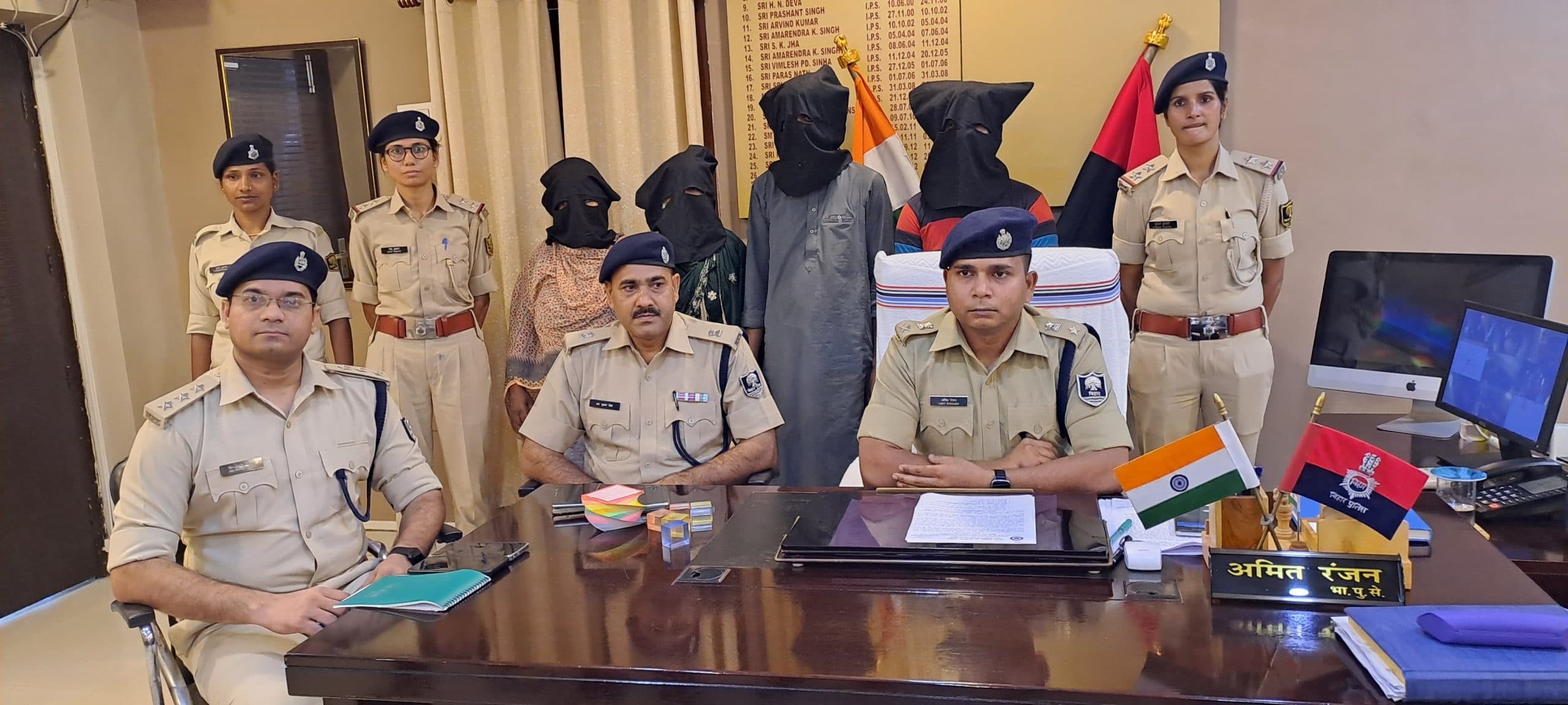 बेची गयी सात वर्षीय नाबालिग लड़की को पुलिस ने किया बरामद, बच्ची की मां सहित गिरोह के तीन तस्कर गिरफ्तार