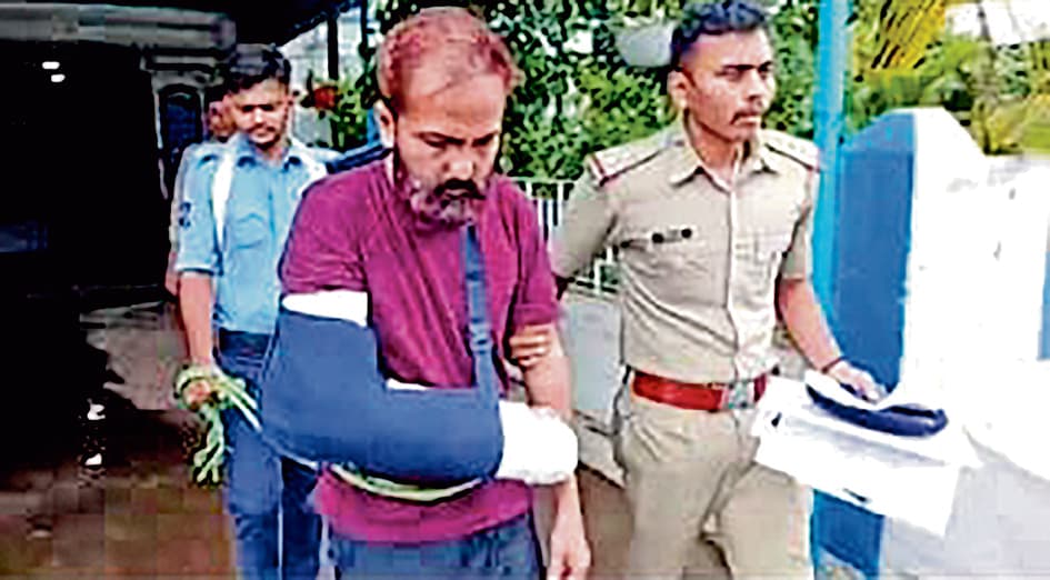 एटीएम से लाखों रुपये की ठगी में नियामतपुर से आरोपी गिरफ्तार