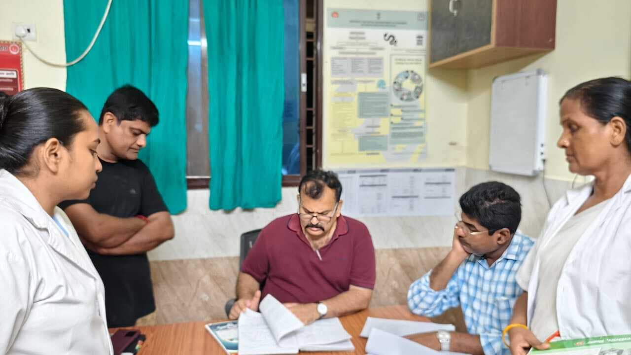 एपीएचसी का एसडीओ ने किया निरीक्षण