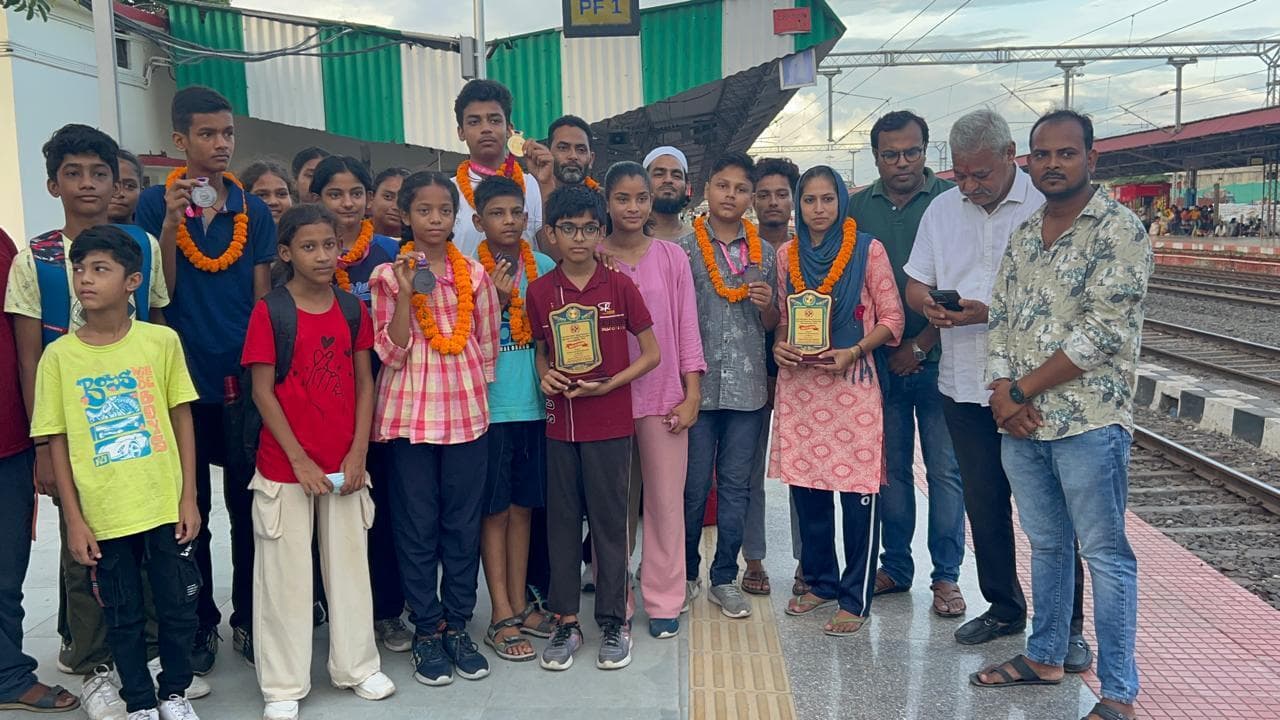 बेगुसराय में आयोजित जुबली हॉल आठवें पुमसे चैंपियनशिप में जिले के प्रतिभागियों ने दो स्वर्ण व कुल 9 पदक जीते