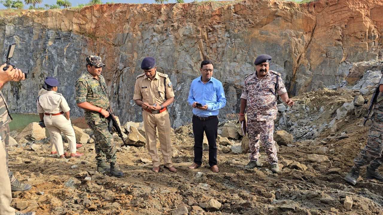 उदनाबाद में खदान से भारी मात्रा में विस्फोटक बरामद