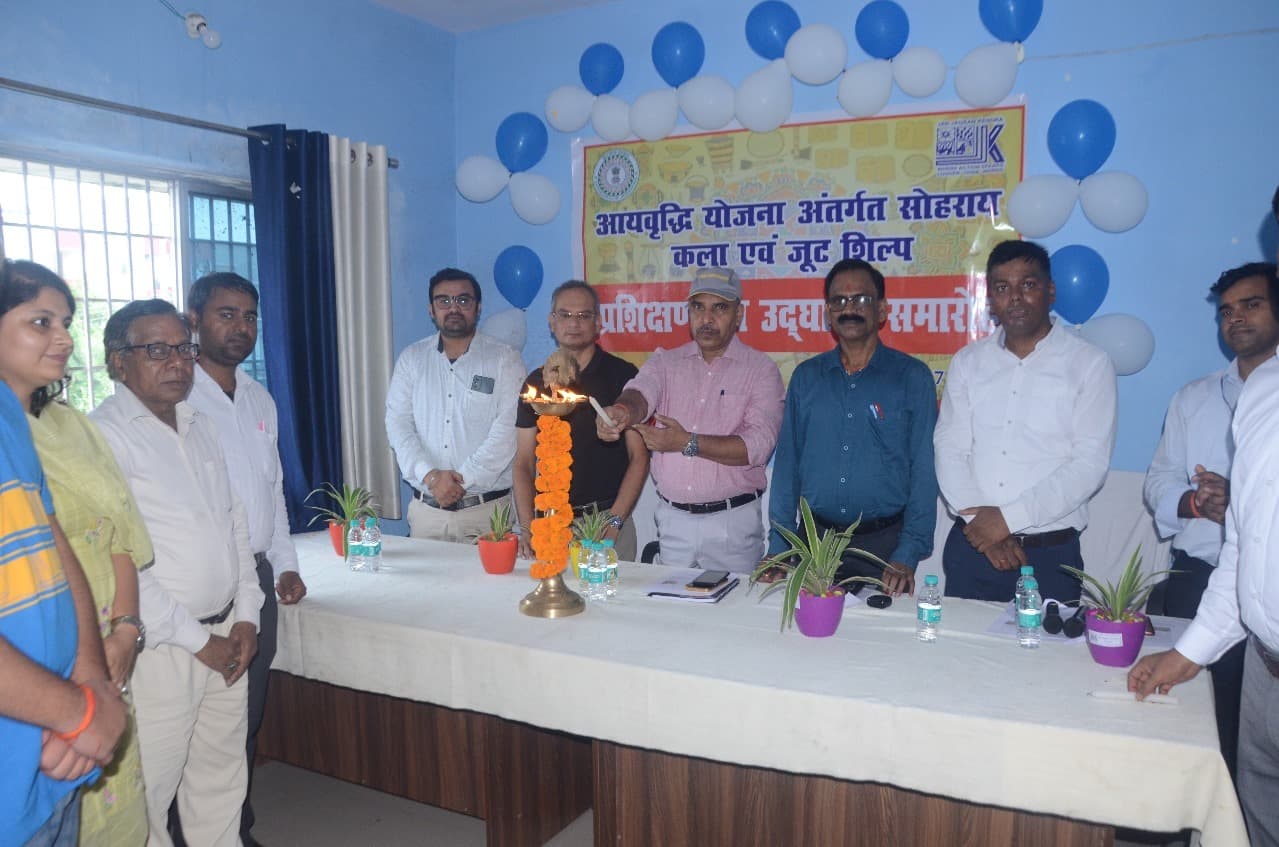 सोहराई कला और जुट शिल्प प्रशिक्षण का शुभारंभ