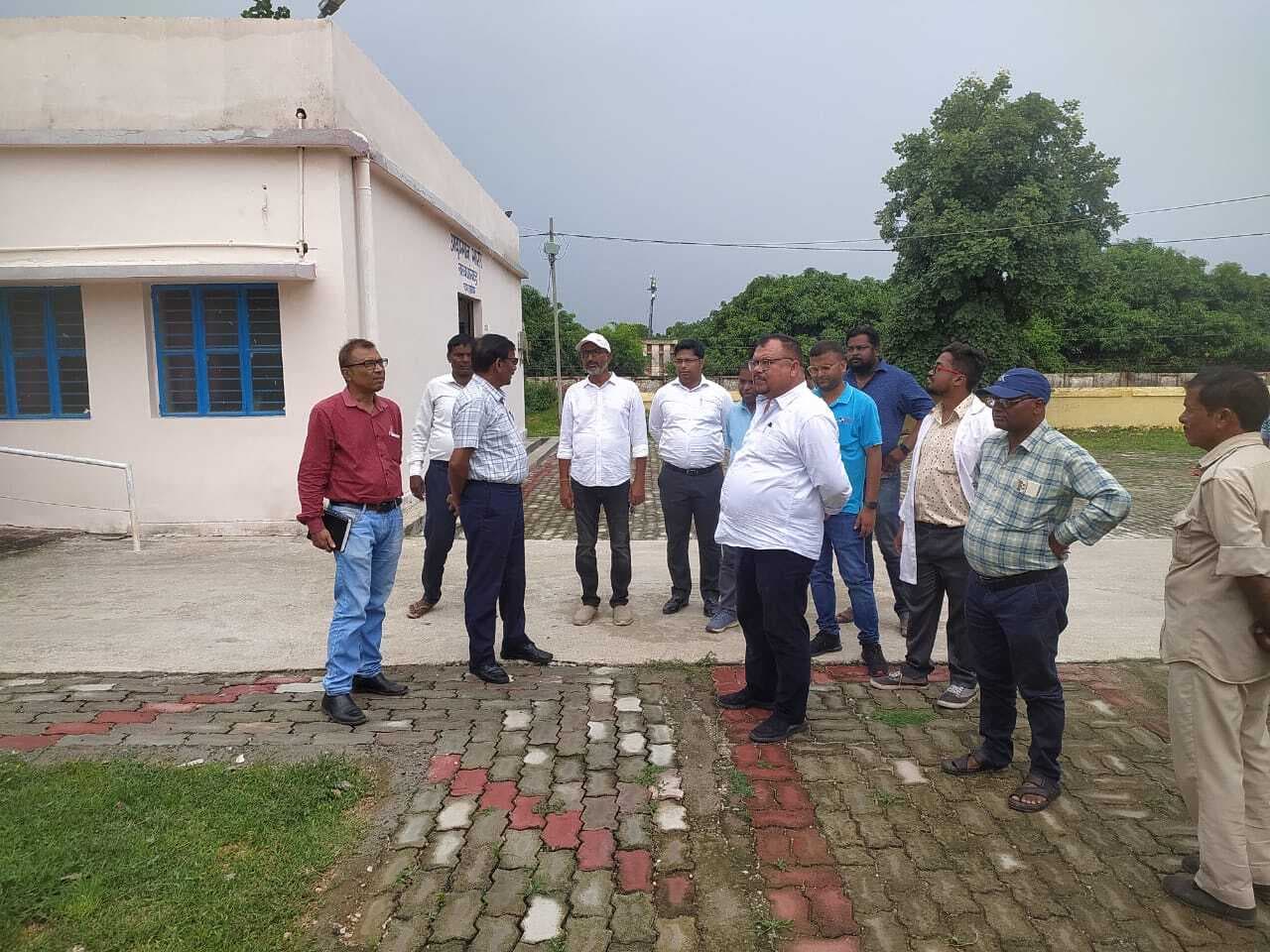 उदघाटन की तैयारी की समीक्षा करने पदमा सीएचसी पहुंचे सीएस