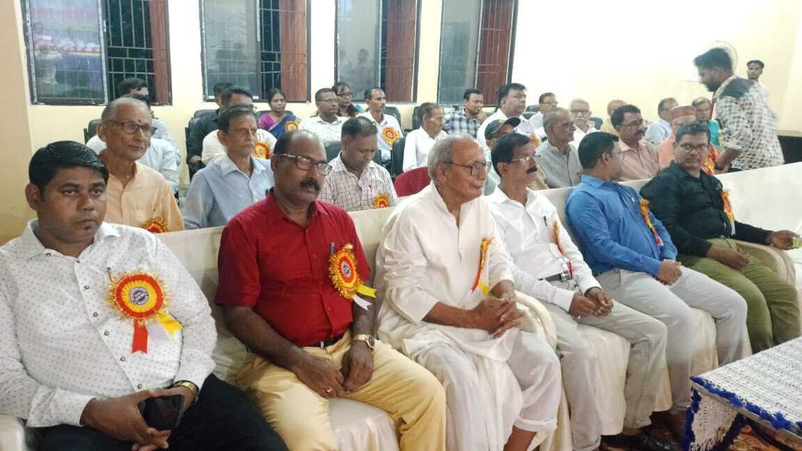 शिक्षा दान ही सबसे बड़ा दान है, विद्यार्थी समाज के लिए करें कार्य