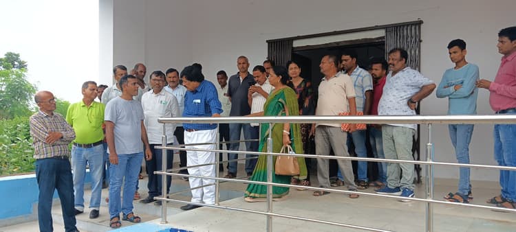 अपने पद का फुल फाॅर्म भी नहीं बता पायी एएनएम