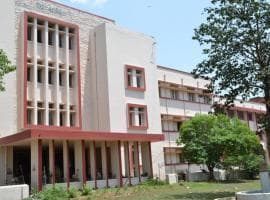 DSPMU RANCHI NEWS : नामांकन के नाम पर विद्यार्थियों से पैसे वसूलने का आरोप