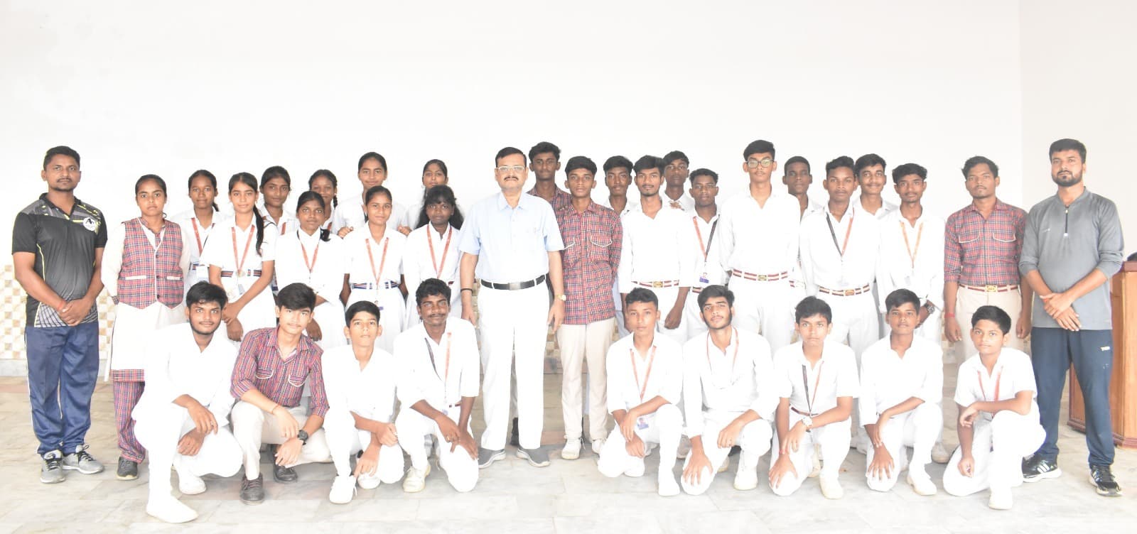 राष्ट्रीय खेल के लिए डीएवी की टीम देवघर रवाना