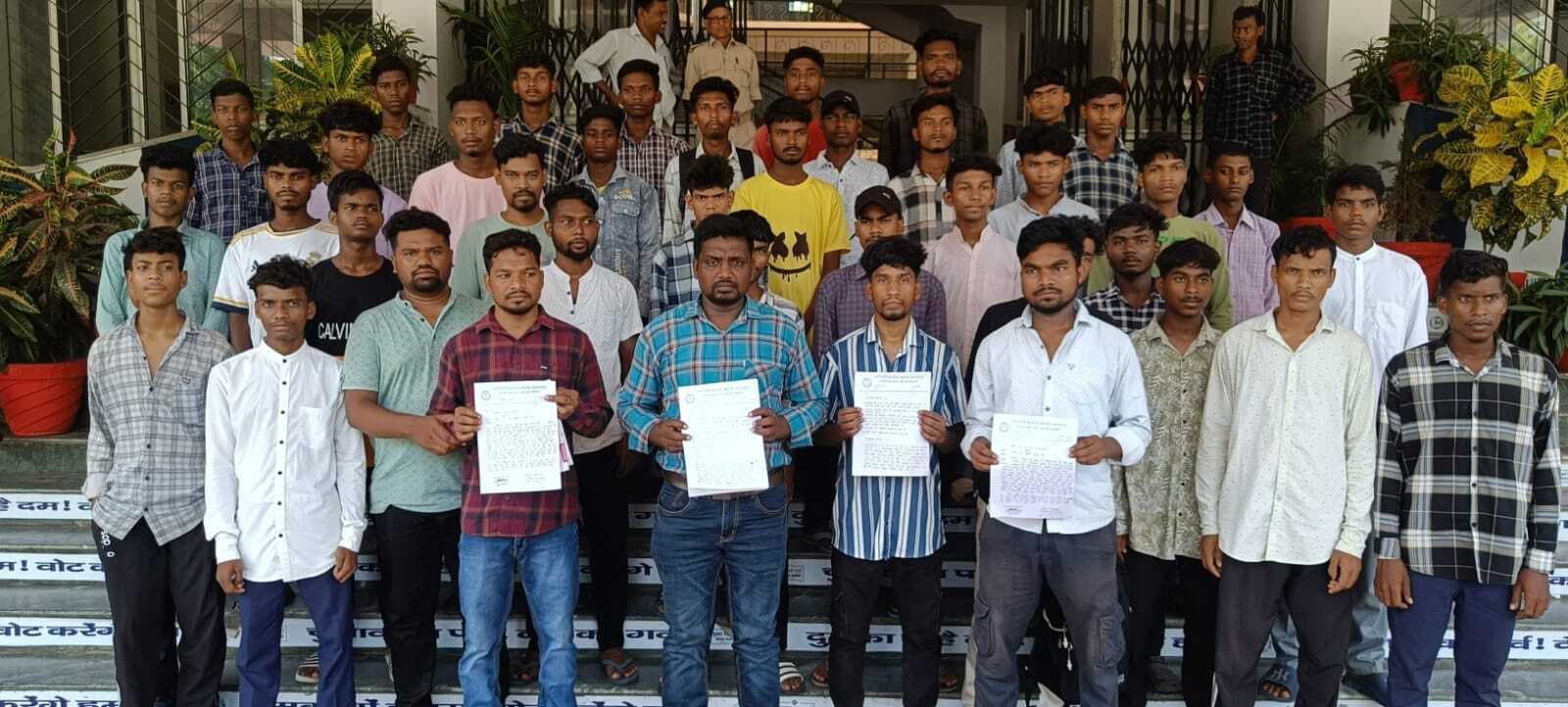 हॉस्टल के ग्राउंड फ्लोर में रहते एनसीसी बटालियन के अधिकारी, ऊपरी तल में परेशानी के बीच रह रहे 170 छात्र