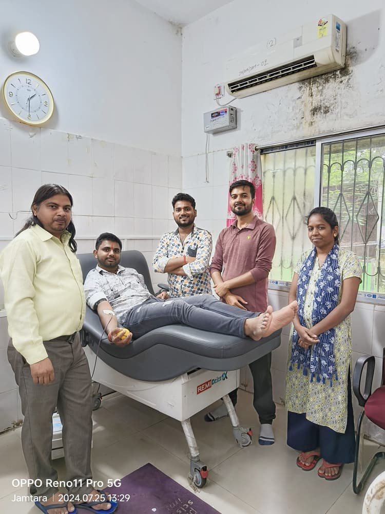 तिलाबाद के माेनू साव ने 37 वां बार किया रक्तदान