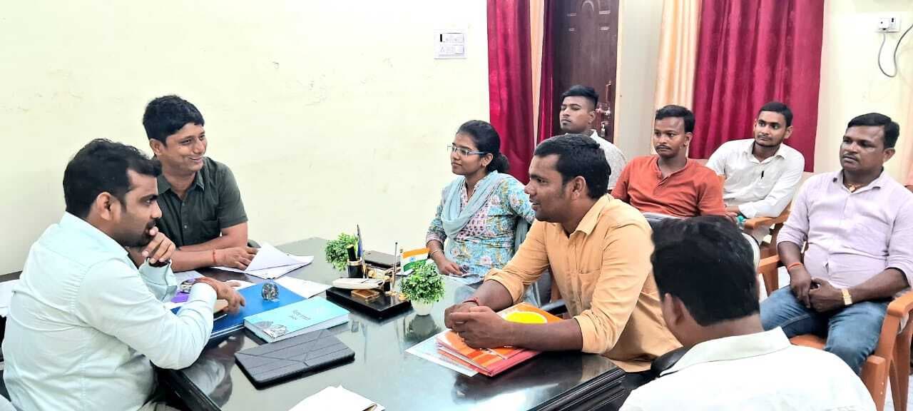 गांव-गांव में शिविर लगाकर बनाया जायेगा आयुष्मान कार्ड: बीडीओ