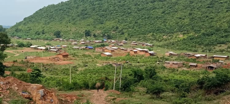 चौखट पर ही आया उन्नति का प्रकाश, नैराश्य की कोठरी में प्रतीक्षा करते रह गये 63 परिवार