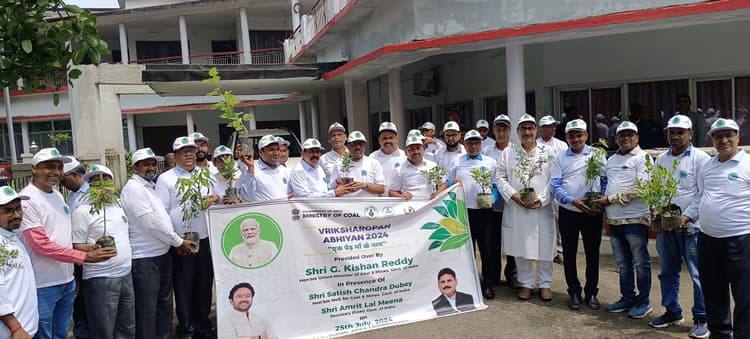 ढोरी एरिया में शुरू हुआ पौधरोपण अभियान