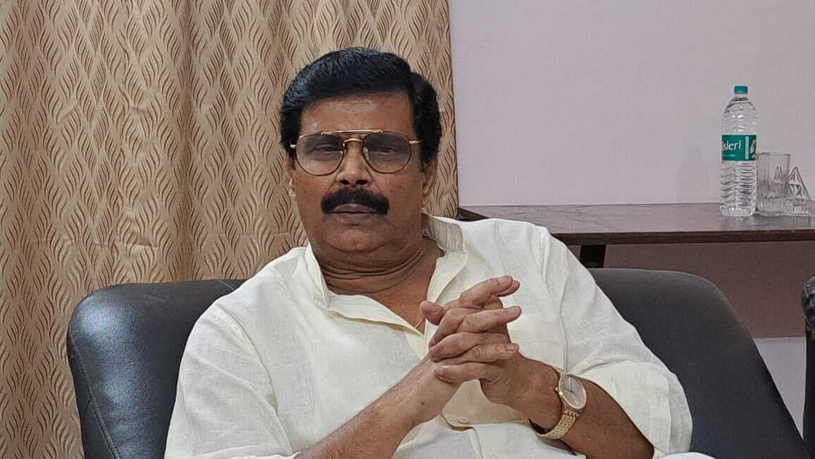 राजनीतिक बेइमानी के कारण पिछले पायदान पर चला गया बिहार : आनंद मोहन