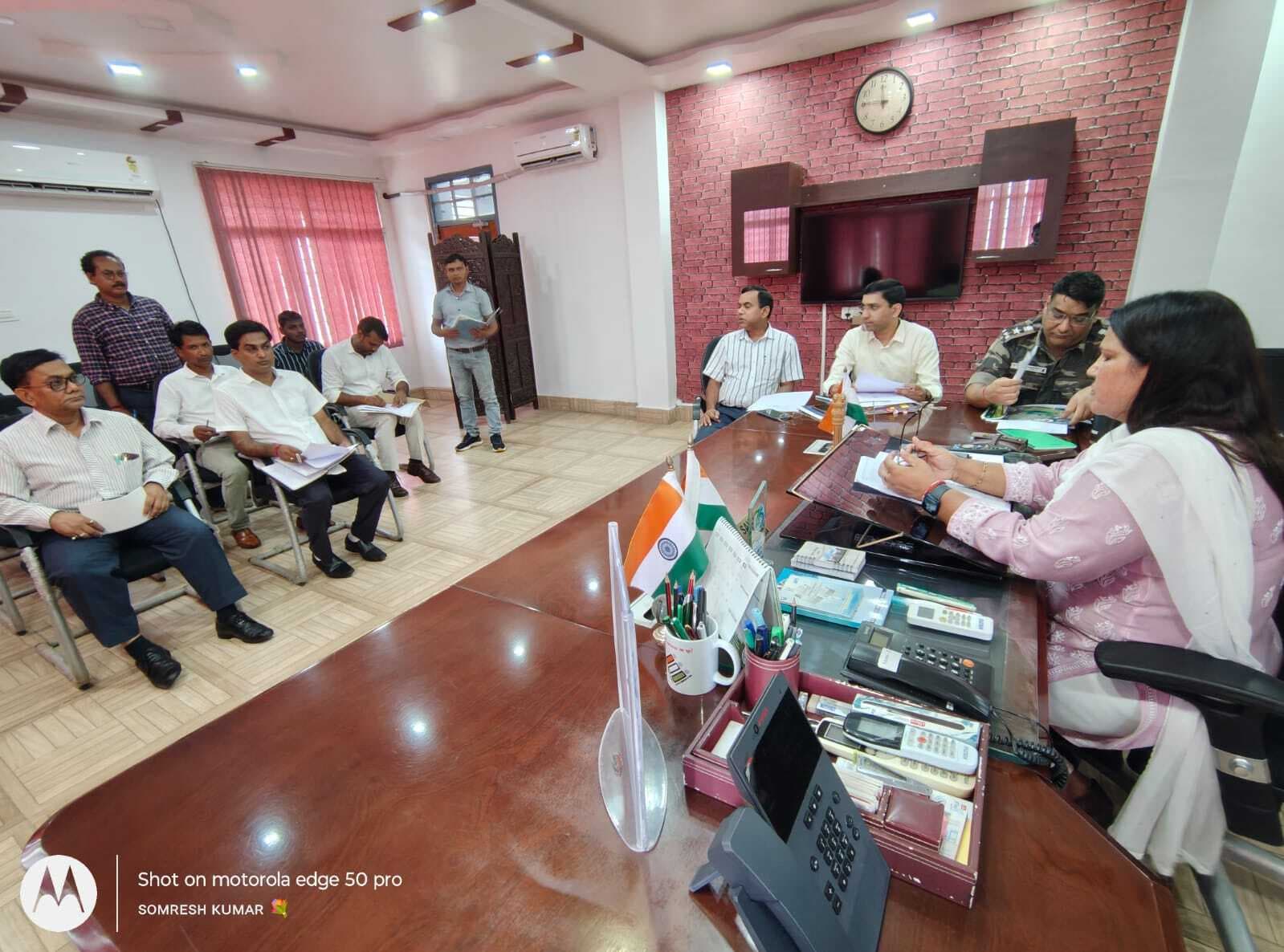 पर्यावरण के अनुकूल जीवनशैली अपनाने के लिए लोगों को करें जागरूक :  डीसी